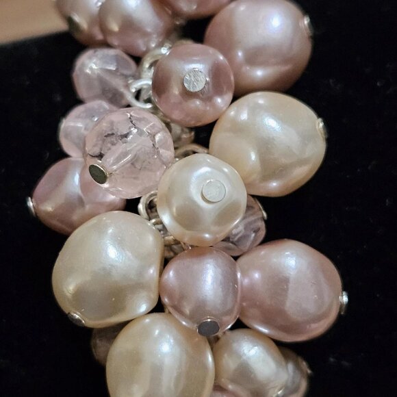 LAUREN CONRAD VATIOUS PALE PINK PERLS FACETED CRYSTALS STRETCH BEACELET 77 - Picture 3 of 3